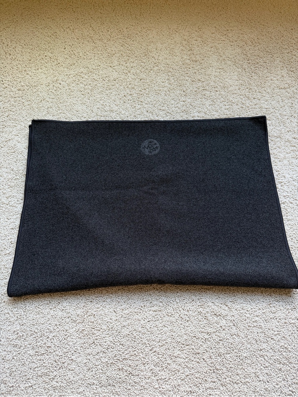 Manduka Yogitoes® Hot Yoga Mat Towel